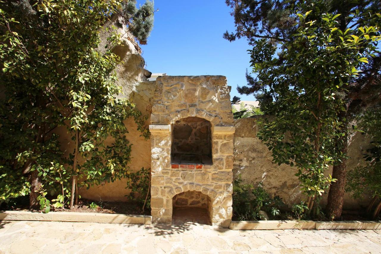 Villa Radamanthis Sívas Dış mekan fotoğraf